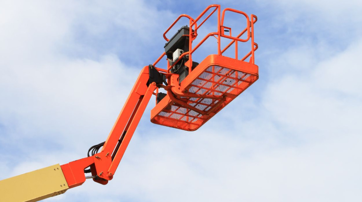 Can I Hire A Cherry Picker For Personal Use?